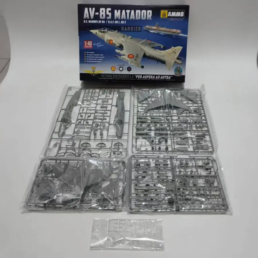 Комплект сборной модели KINETIC K8505 148 Harrier AV-8S Matador-испанский, американская, британская версия (art.: 3920d43274ef1) - 3920d43274ef1