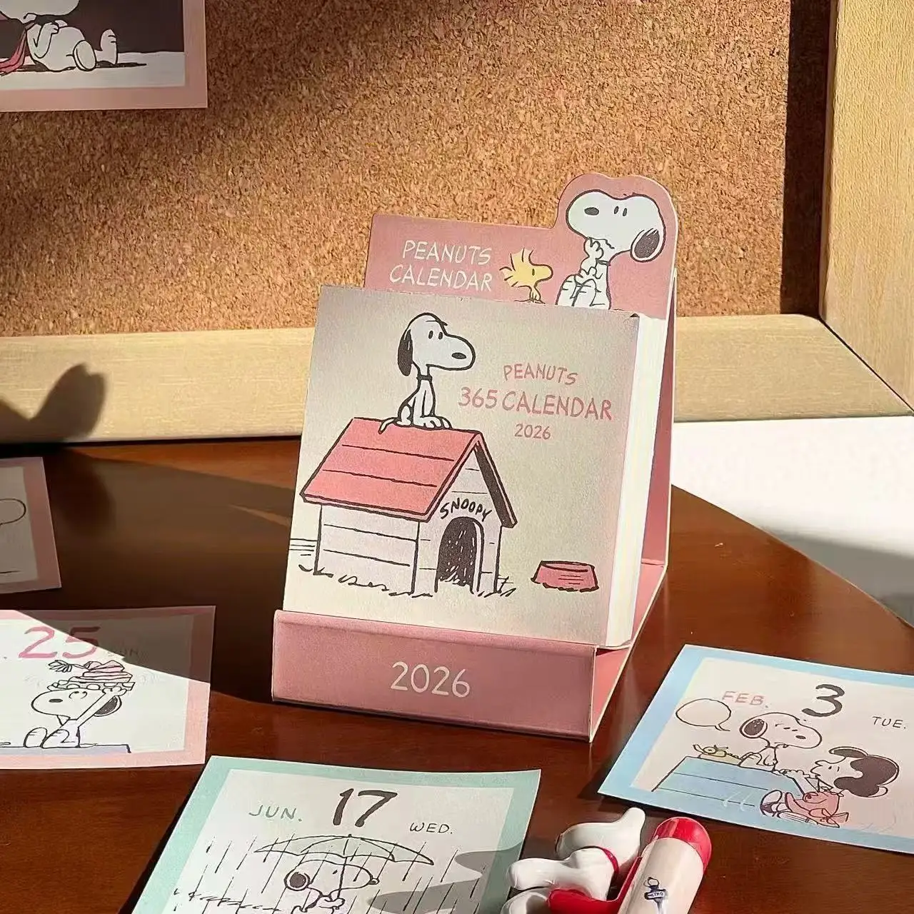 

Настольный календарь MINISO Snoopy 2026 года