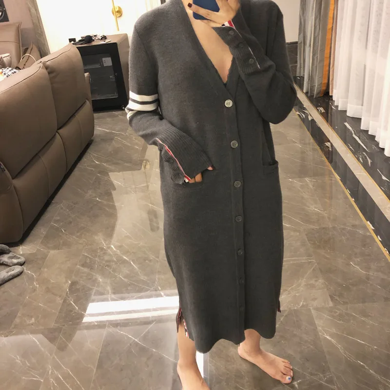 

TB Spring Autumn Sweater 2022 New Women's V-Neck Two Wear Four Bar-knitted Cardigan Midi Dress Before and After