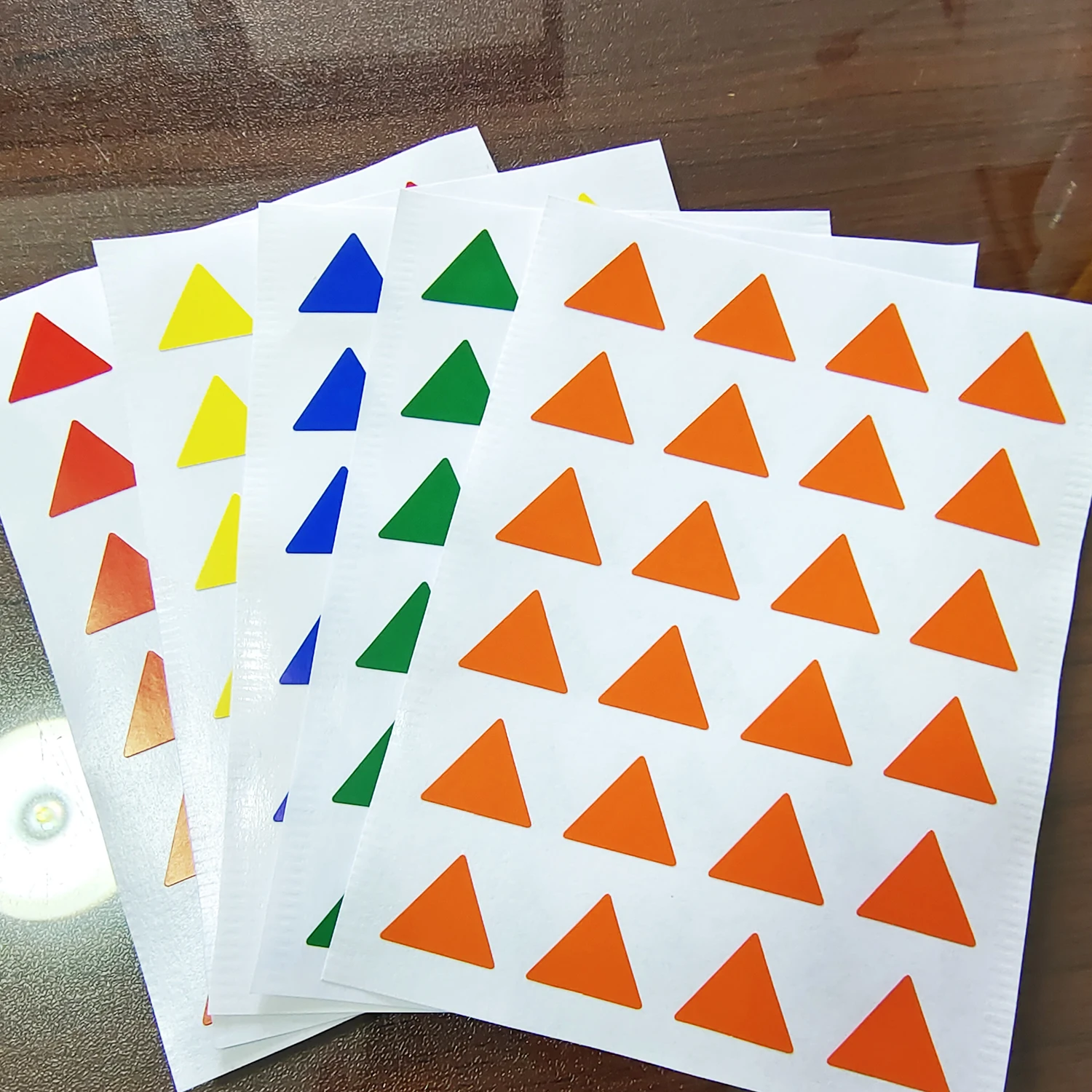 2400pcs 16x14mm Triangle shape color paper stickers, green/orange/red/yellow/mix OF07