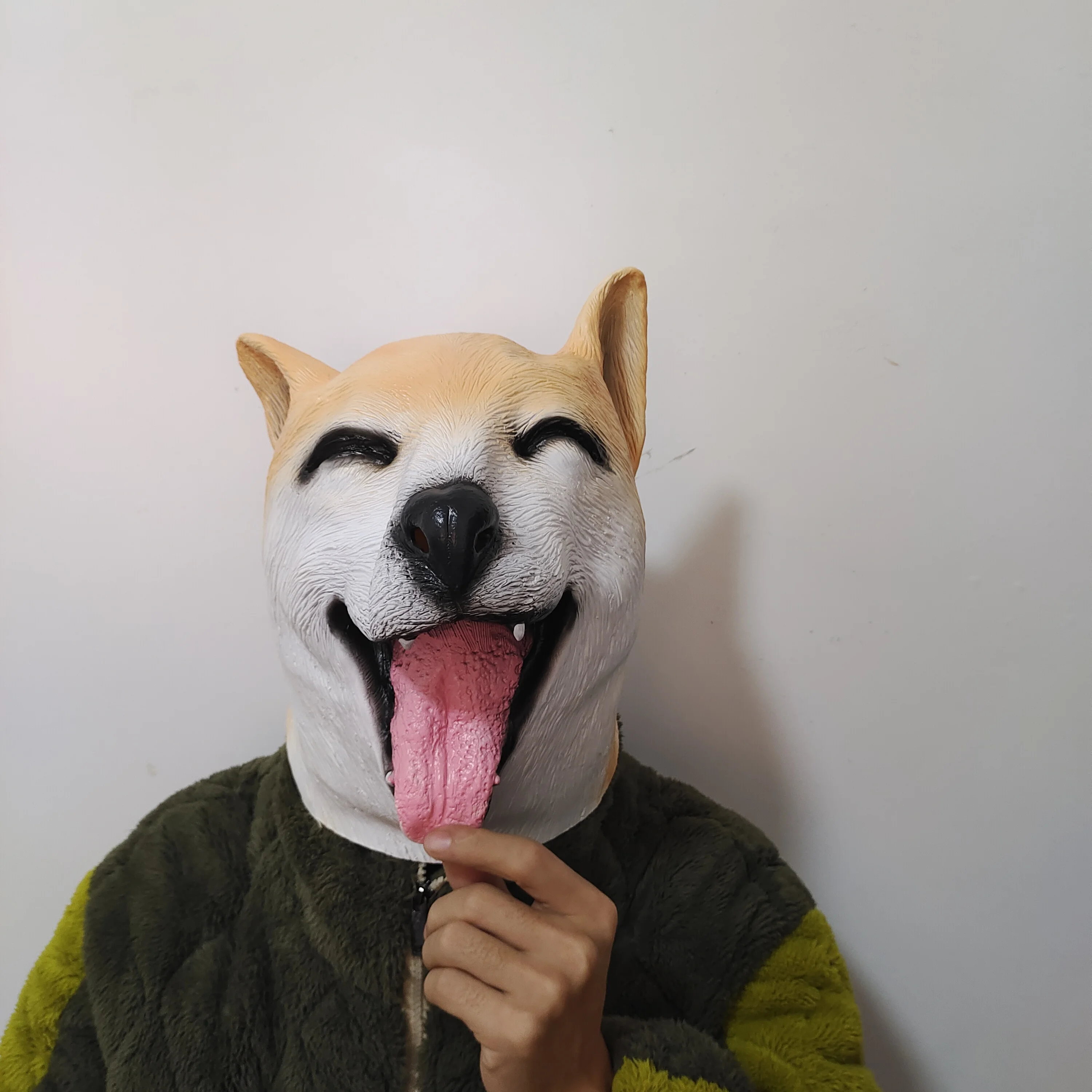 Маска Akita для собак на Хэллоуин цвет черный/белый