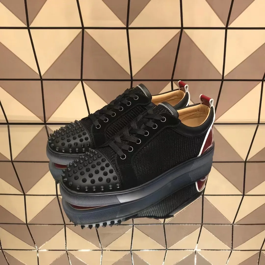 

Мужские туфли с низким вырезом на красной подошве, роскошные брендовые высококачественные кроссовки, обувь для вождения с заклепками и заклепками, из натуральной кожи с черным переплетением