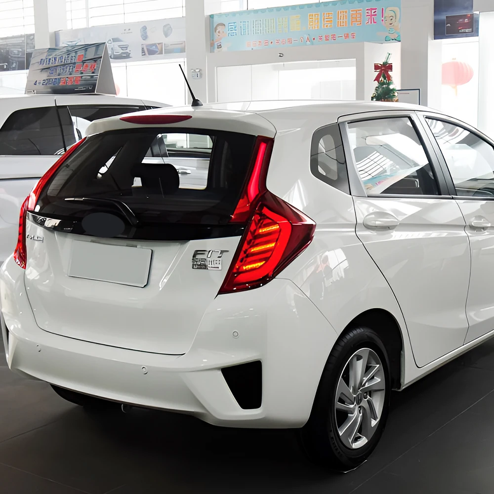 Автомобильные задние фонари в сборе для Honda Fit GK5 2014-2020 светодиодные