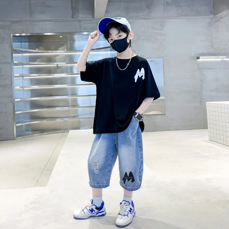 

Футболка с коротким рукавом и шорты для мальчиков, на возраст 5-14 лет