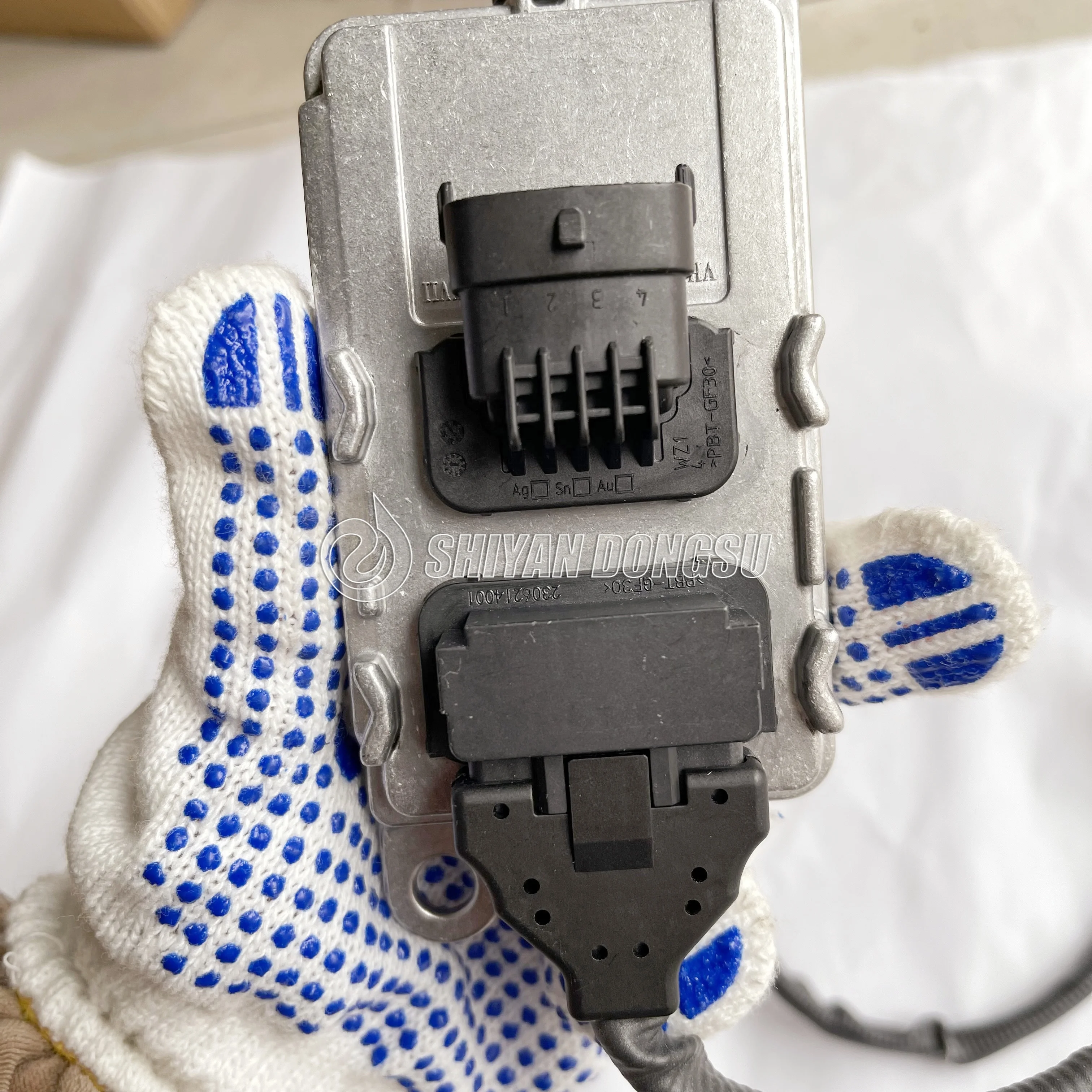 Датчик кислорода Kerax FH B5FH датчик содержания азота 5WK97371 22827993