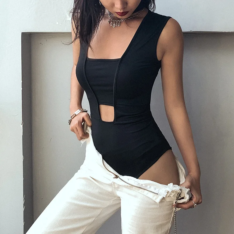 

2021 Fashion Women's Sexy Hollow Solid Jumpsuit Round Neck Sleevess Black Slim FitThin Rompers New All-match Streetwear Summer