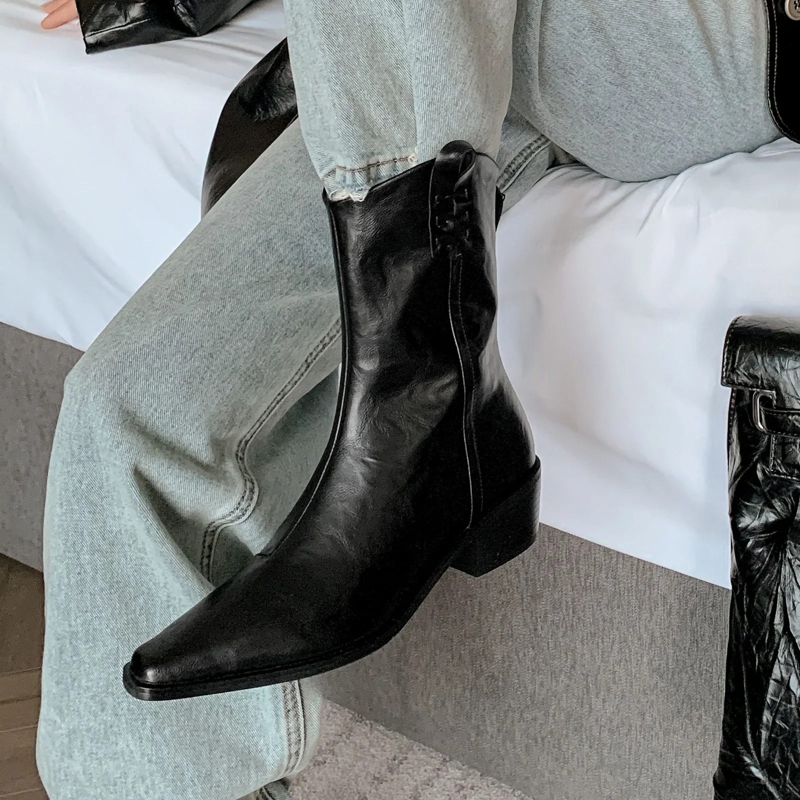 Ботильоны до середины икры с V-образным вырезом винтажные кожаные ботинки в стиле