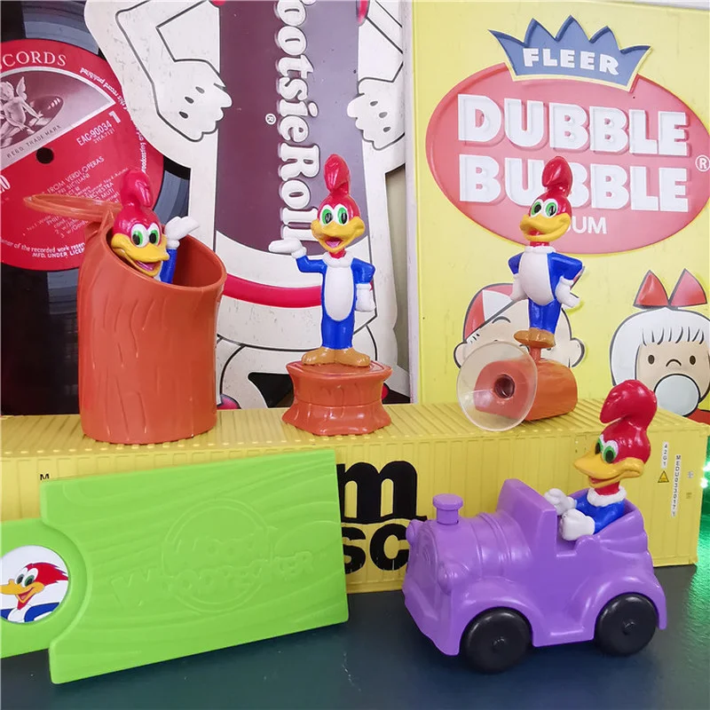 

Фигурки героев мультфильма «Woodys»