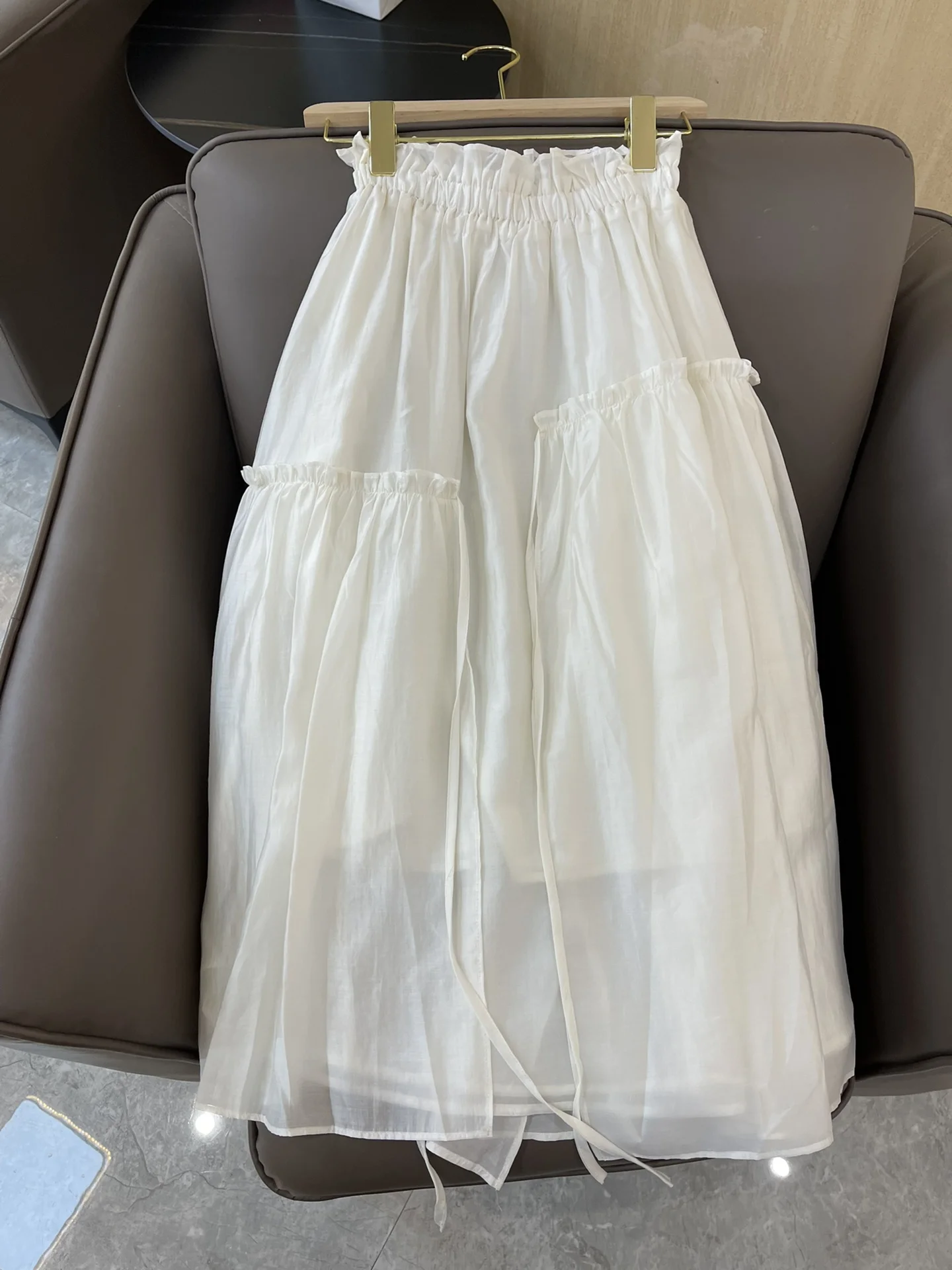 

2022 spring and summer new Tencel elastic waist elegant transparent yarn milk white skirt