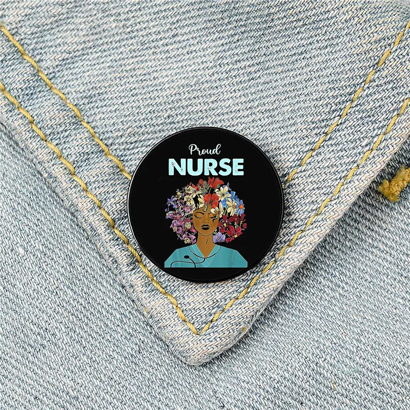 

Strong Proud Nurse Printed Pin Custom Funny Brooches Shirt Lapel Bag Cute Badge Cartoon Cute Jewelry Gift for Lover Girl Friends