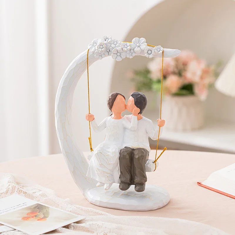 

Simple and modern swing couple resin decoration creative home porch bedroom decoration parent-child decoration wedding gift