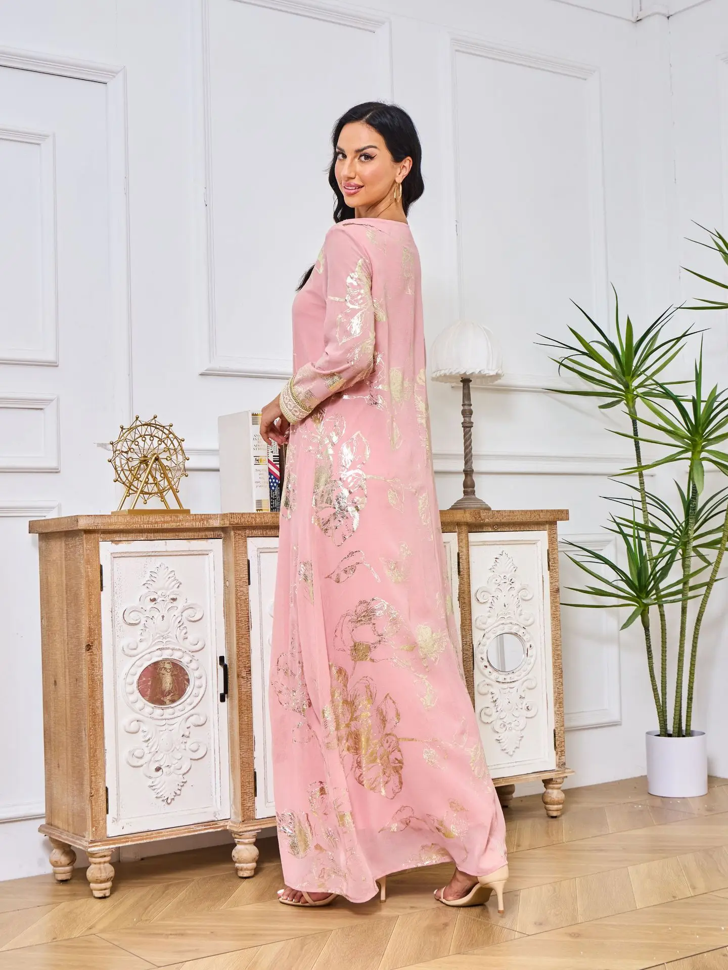 Женское платье с принтом Дубай Abaya розовое бронзовым украшенное стразами