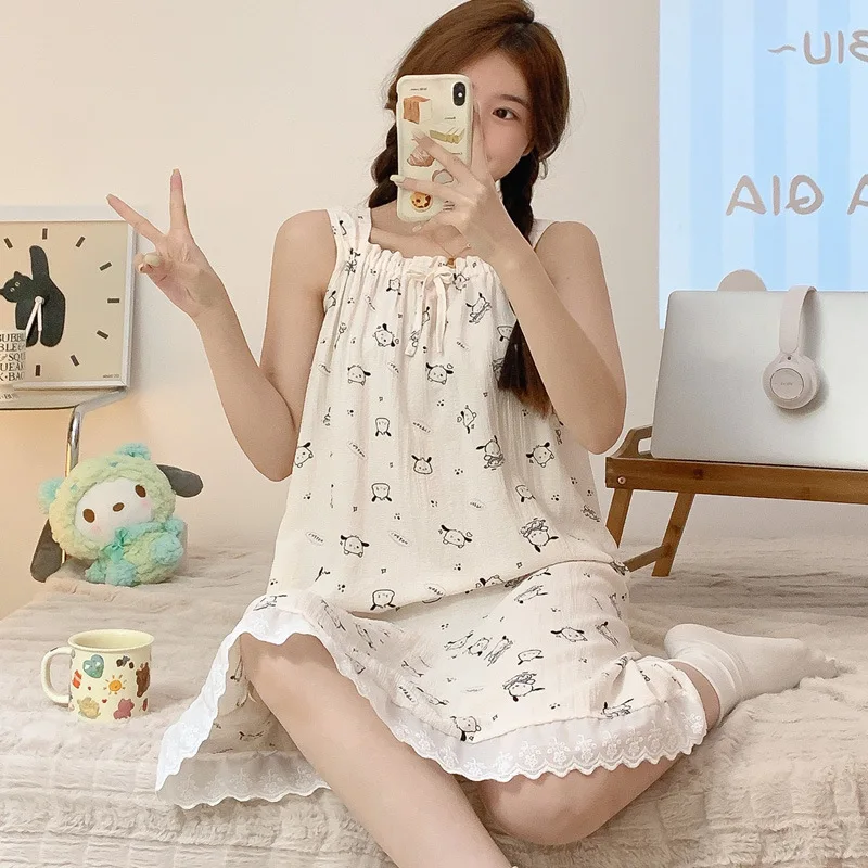 

Летняя мультяшная Милая Пижама Sanrio почтоко, маленькая свежая Ночная рубашка на бретельках из пенохлопка, Свободная Домашняя одежда для ношения вне юбки