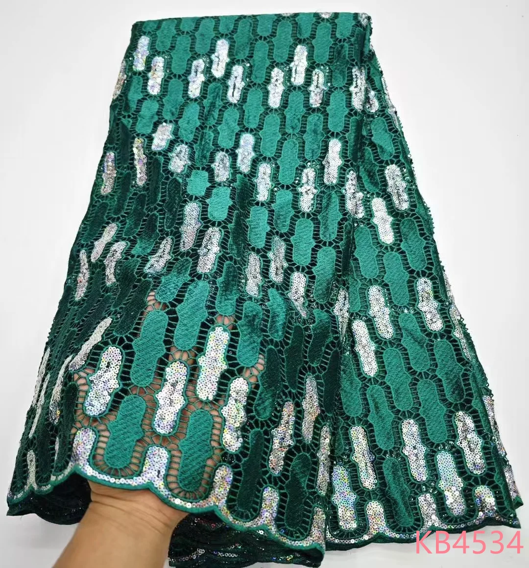 Зеленая кружевная ткань с последовательностью роскошные вечерние платья