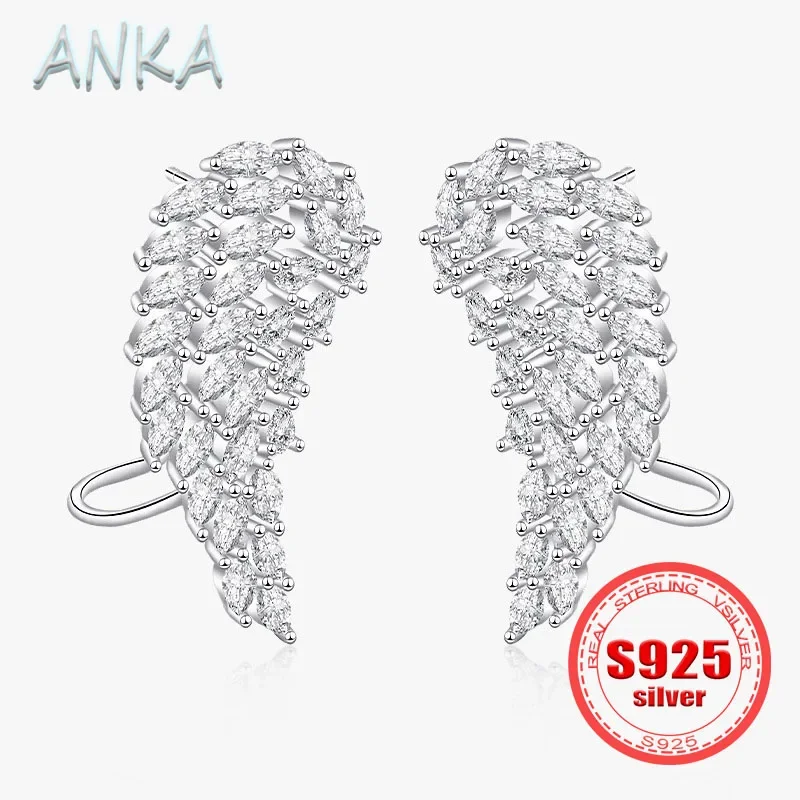 Женские серьги из серебра 925 пробы с фианитом в виде крыльев Ангела