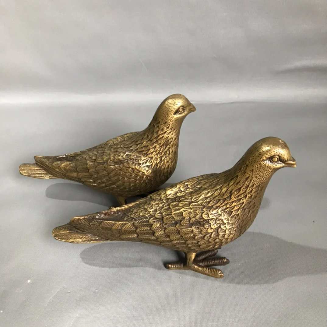 

Exquisite Collection of Chinese Bronze Pair of Pigeon Statues Home Crafts Ornaments Living Room Furniture Ornaments