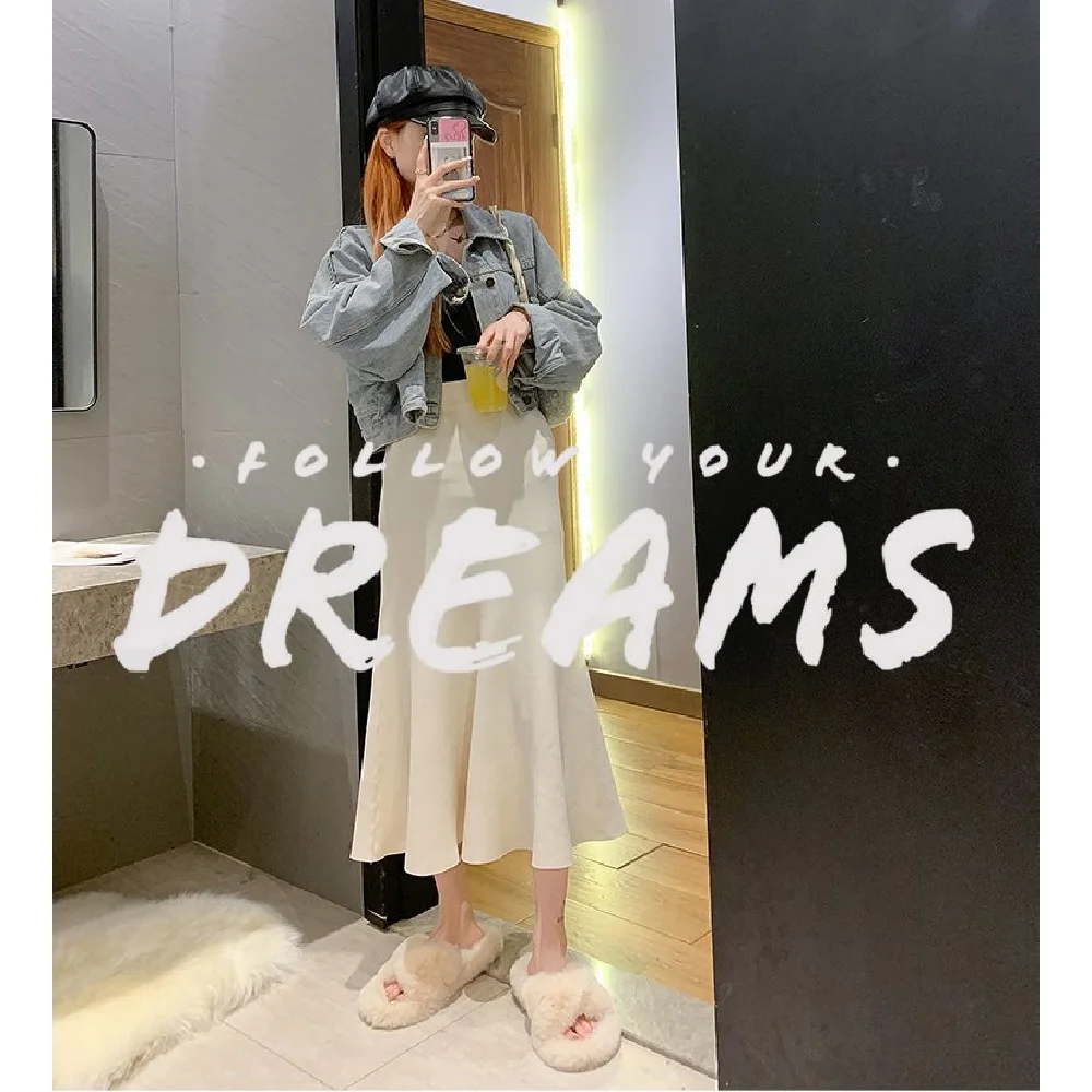 

Autumn Winter 2023 Fashion Thick Soled Plush Slippers Soft Comfortable Slippers Large Women's Cross Hair Slippers