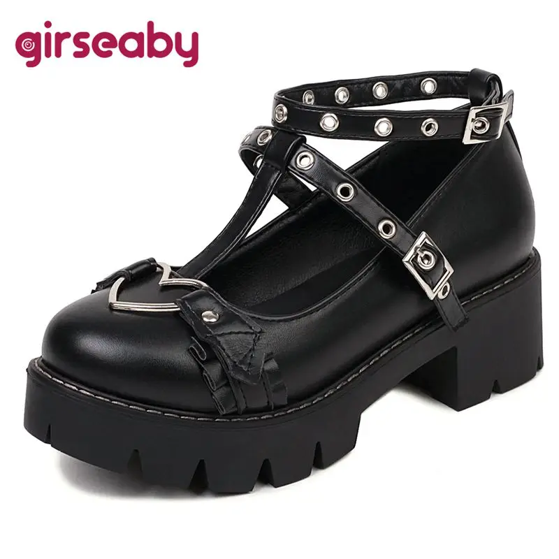 

Girseaby Women Pumps Round Toe Block Heels Buckle T-Strap Heart Metal Decoration Platform Big Size 34-43 Pink Black Sweet S3930