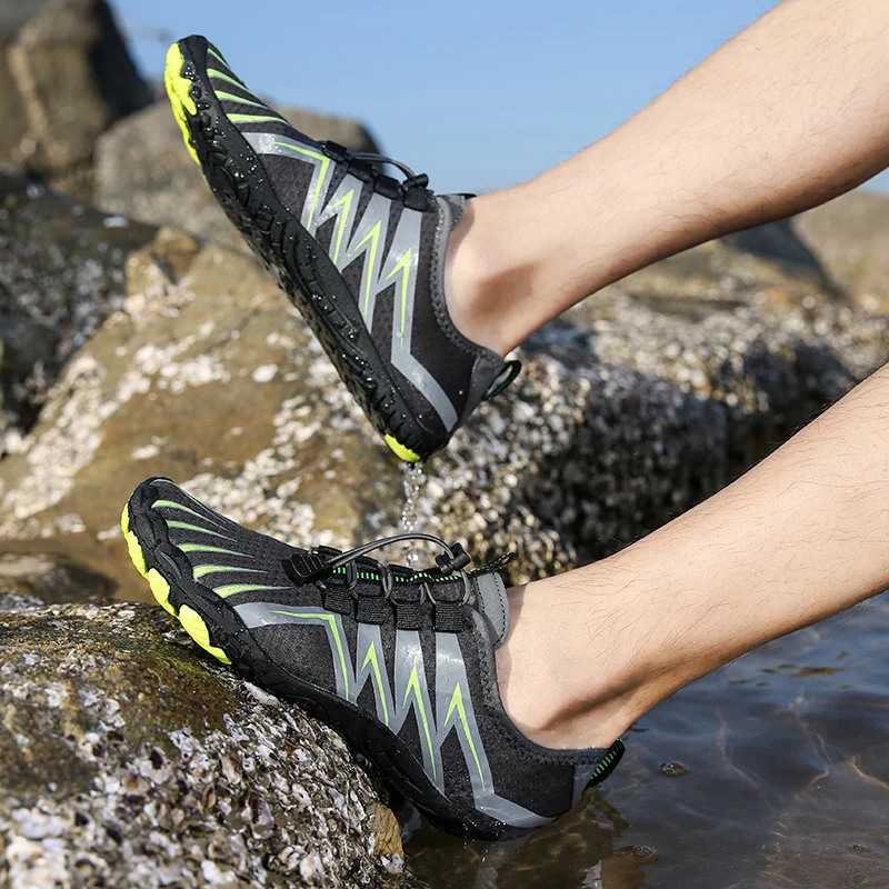 

Unisex Breathable Beach Seaside Wading Shoes Men Women Comfortable Barefoot Water Shoes Quick Dry Trekking Upstream Aqua Shoe