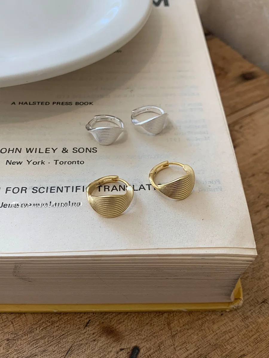 Крученые геометрические серьги из стерлингового серебра 925 круглые с обратной