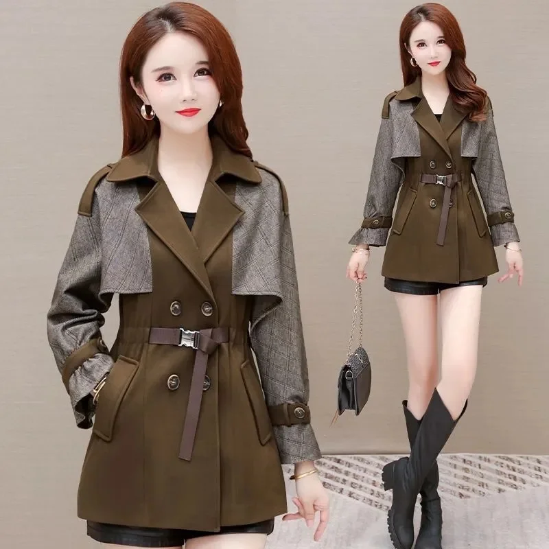 

High-end Windbreaker Female Small Man 2023 Spring Loose Waist Collection Show Thin top 100 Matching Female Coat Splicing Buttons