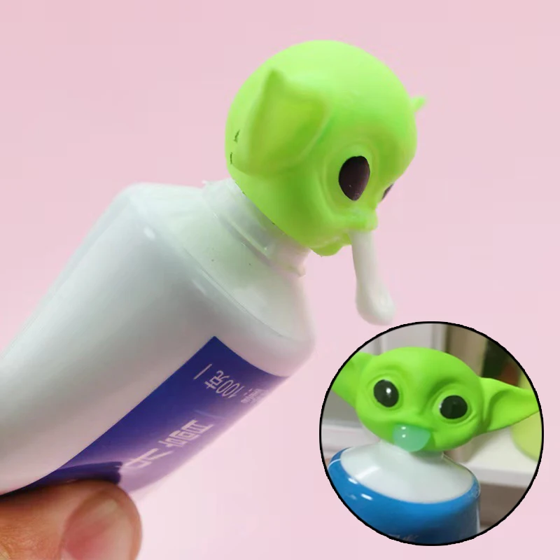 

Cute Star Wars Yoda Baby Figure Toothpaste Cover Green White Kawaii Cartoon Resin Yoda Dolls Toothpaste Accessories Decoration