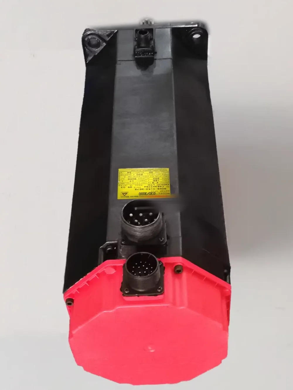 A06B-0153-B675 Оригинальный серводвигатель