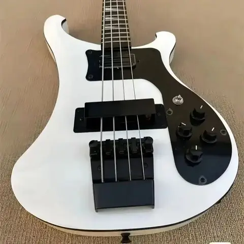 Rickenbacker 4003 белая бас-гитара