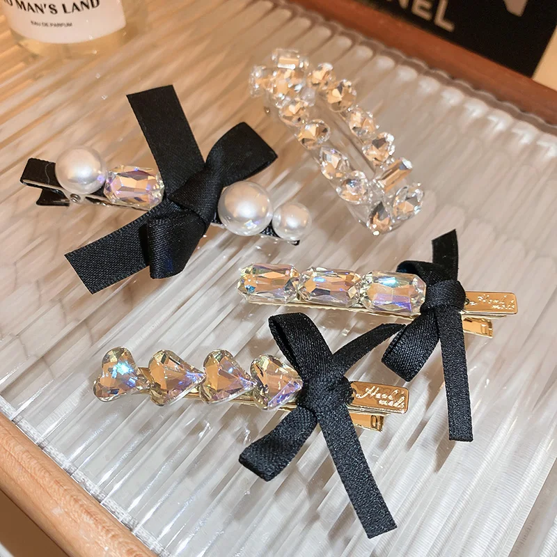 

DREJEW Geometric Square Bow Tie Women's Hair Clips Heart Sparkling Rhinestones Hair Pins and Clips Big Imitation Pearl Accessory