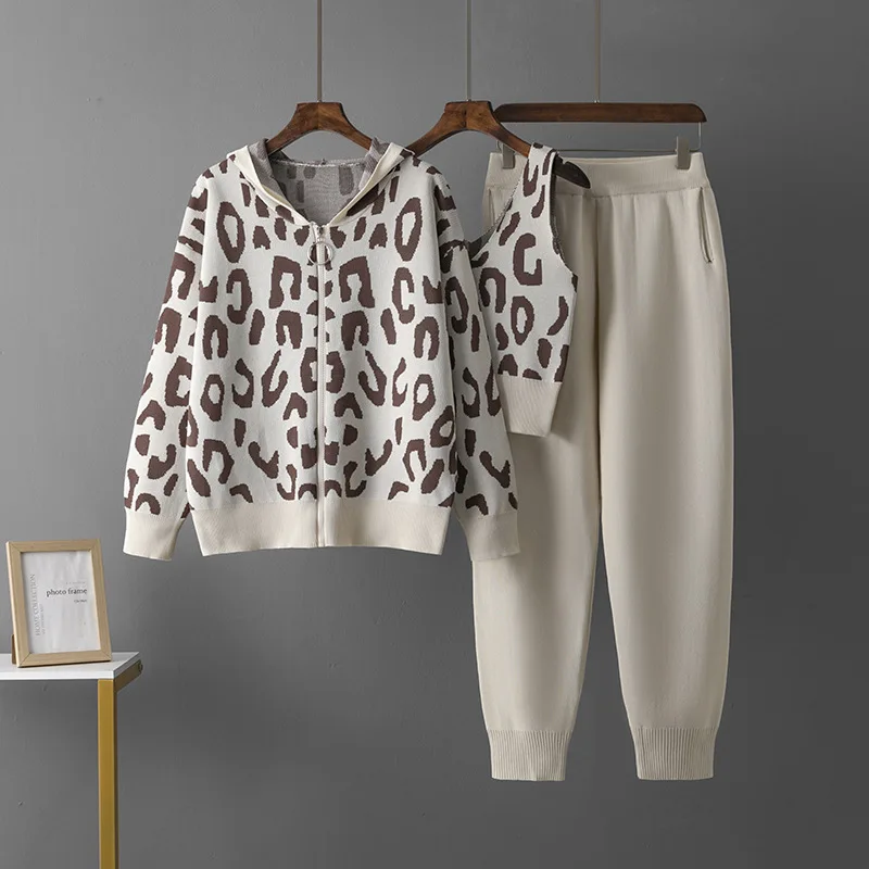 Корейский дизайн вязаный комплект из трех предметов женский леопардовый