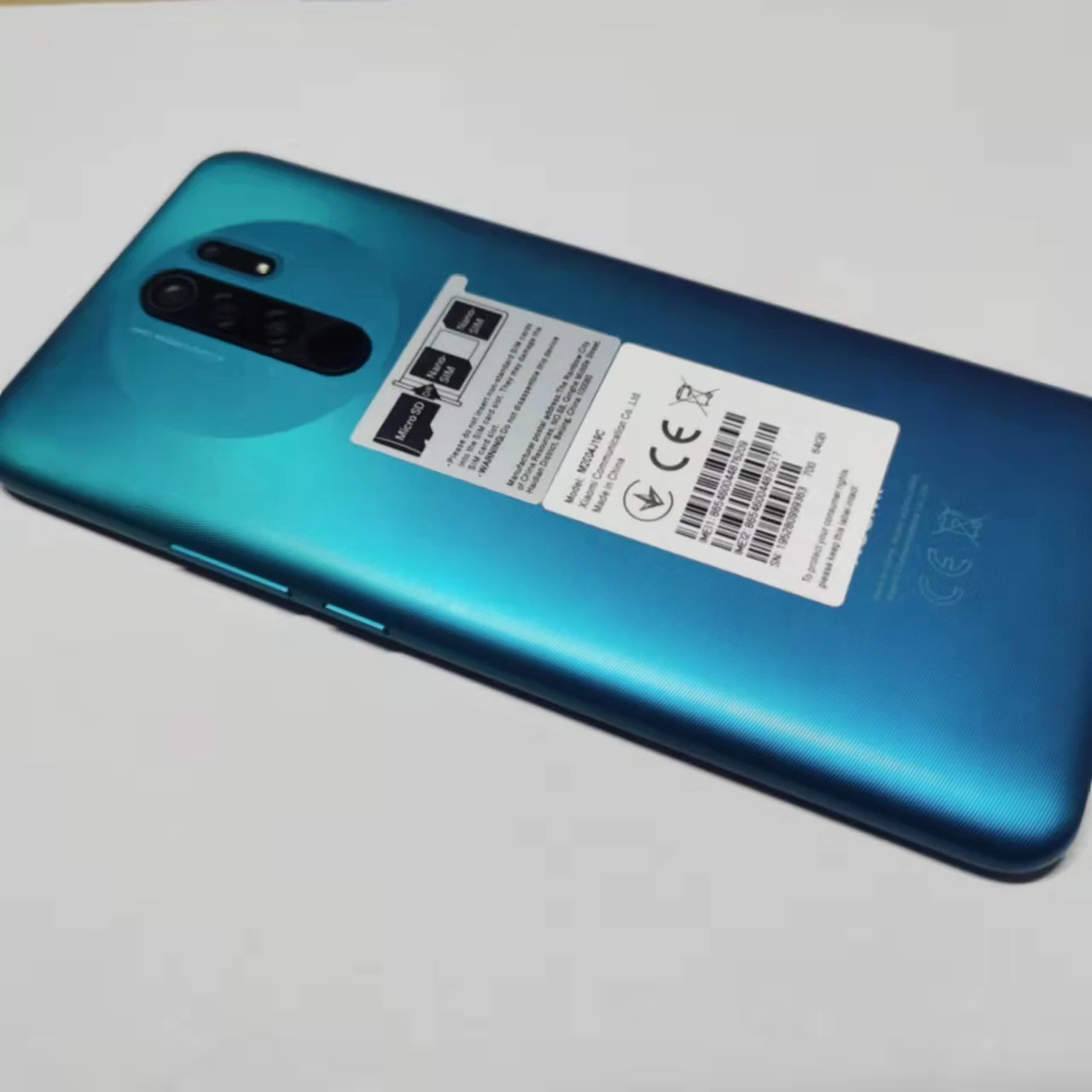 Смартфон Xiaomi Redmi 9 celular 4 Гб RAM 128 ГБ ROM Mediatek Helio G80 5020 мАч случайный цвет с подарком |