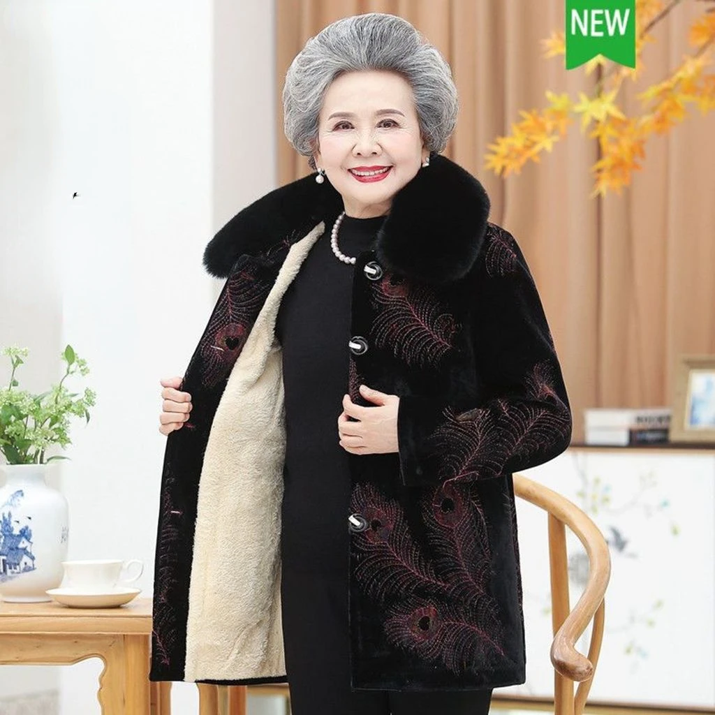 Рисунок 3 - Одежда для бабушки