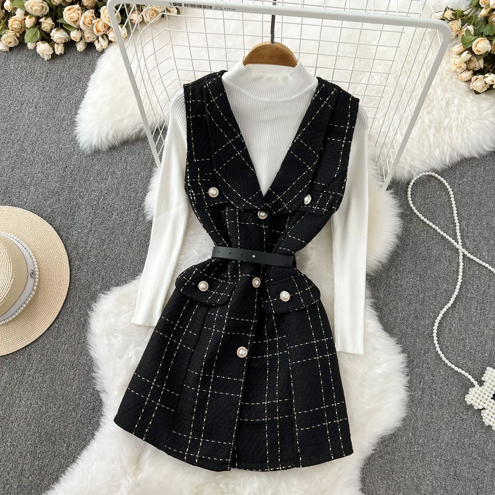 

Женское шерстяное платье в клетку с V-образным вырезом и трикотажное нижнее пальто