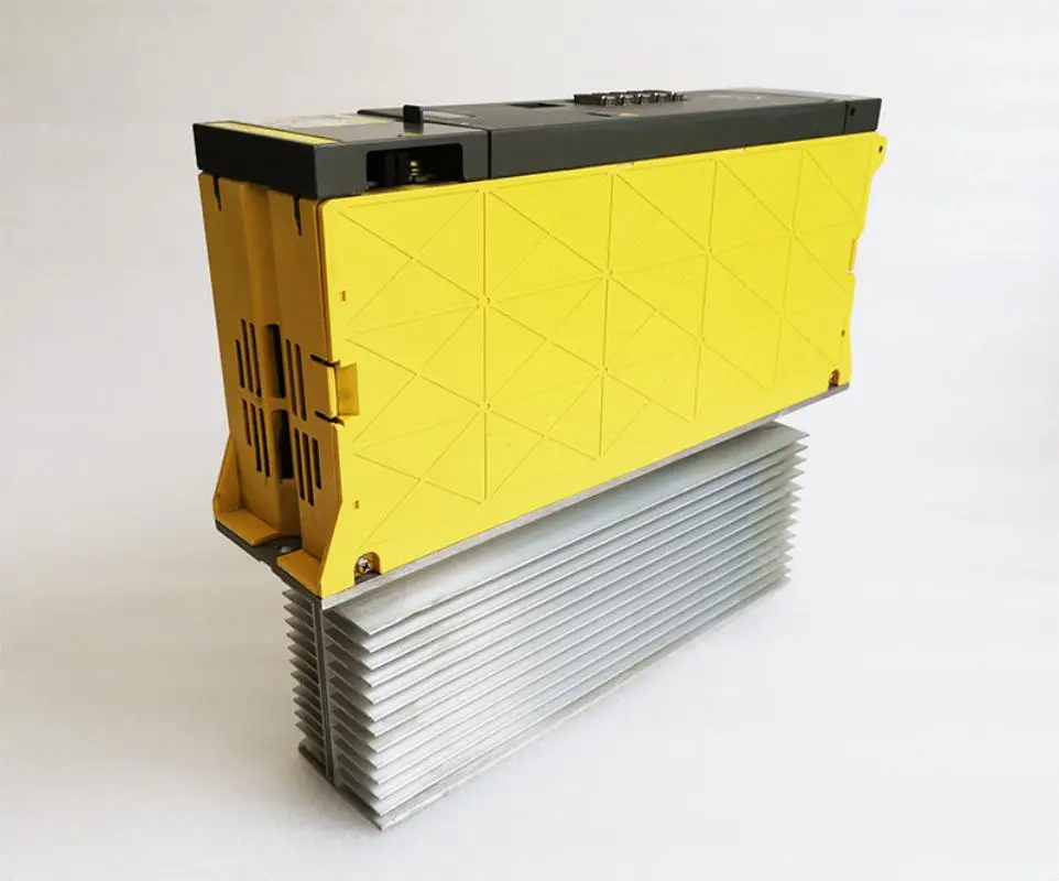 

Fanuc Оригинальное б/у устройство с системой ЧПУ