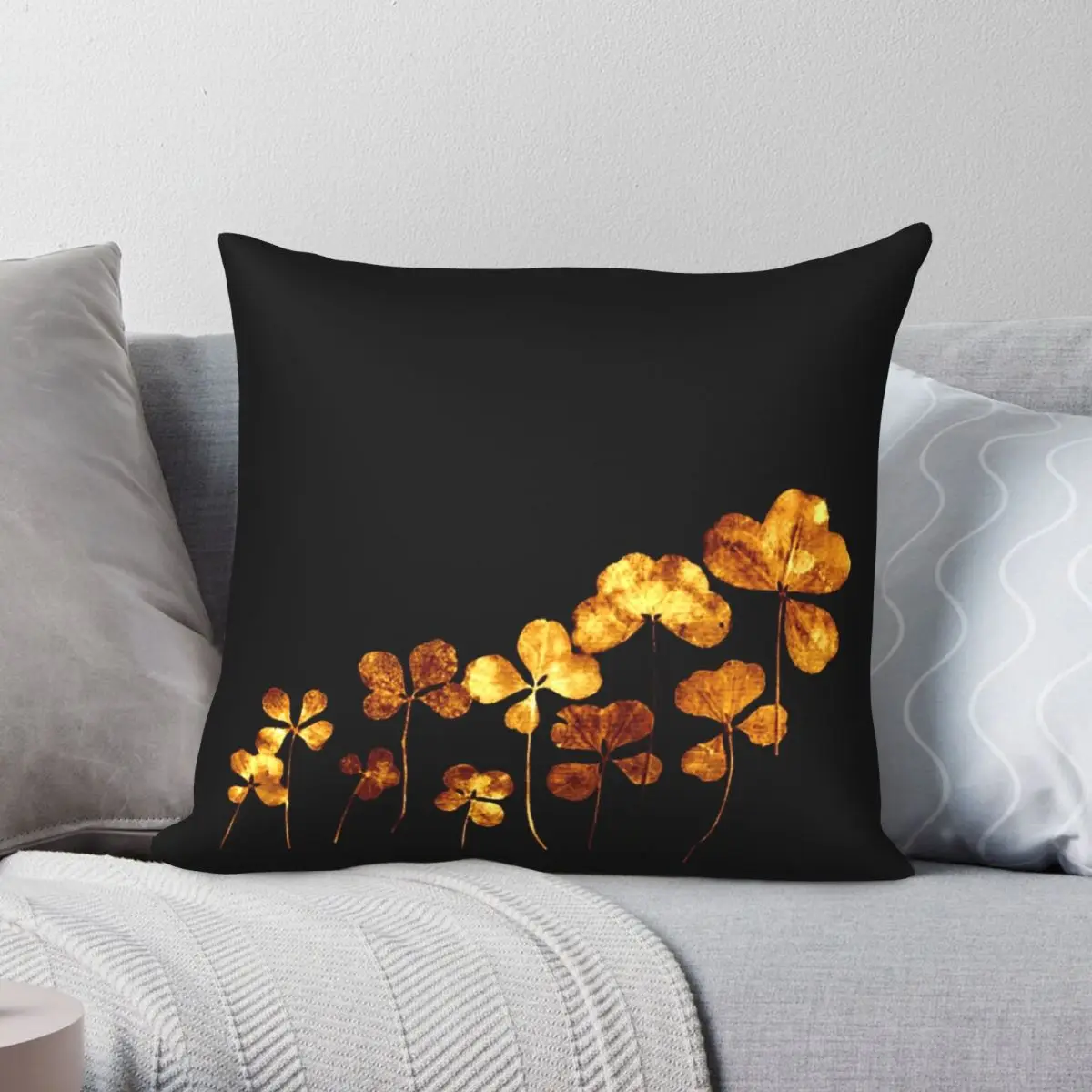 

Наволочка с желтым цветком из полиэстера и льна