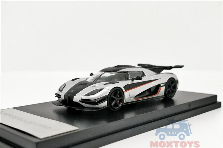 1:64 Koenigsegg One белый/Серебряный литая модель автомобиля | Игрушки и хобби