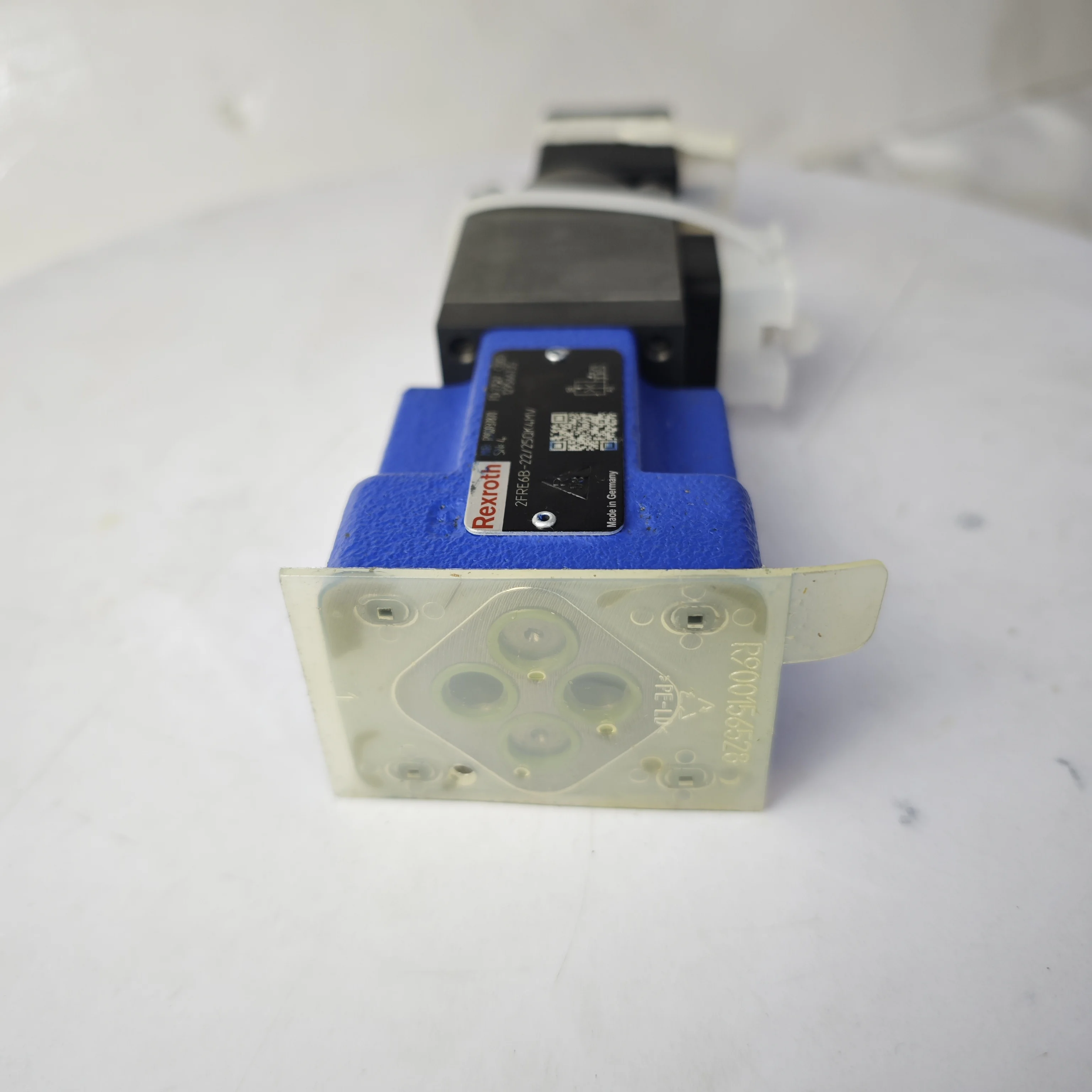 Rex roth 2FRE6B-2X/25QK4MV Пропорциональный клапан регулирования расхода Новое состояние R
