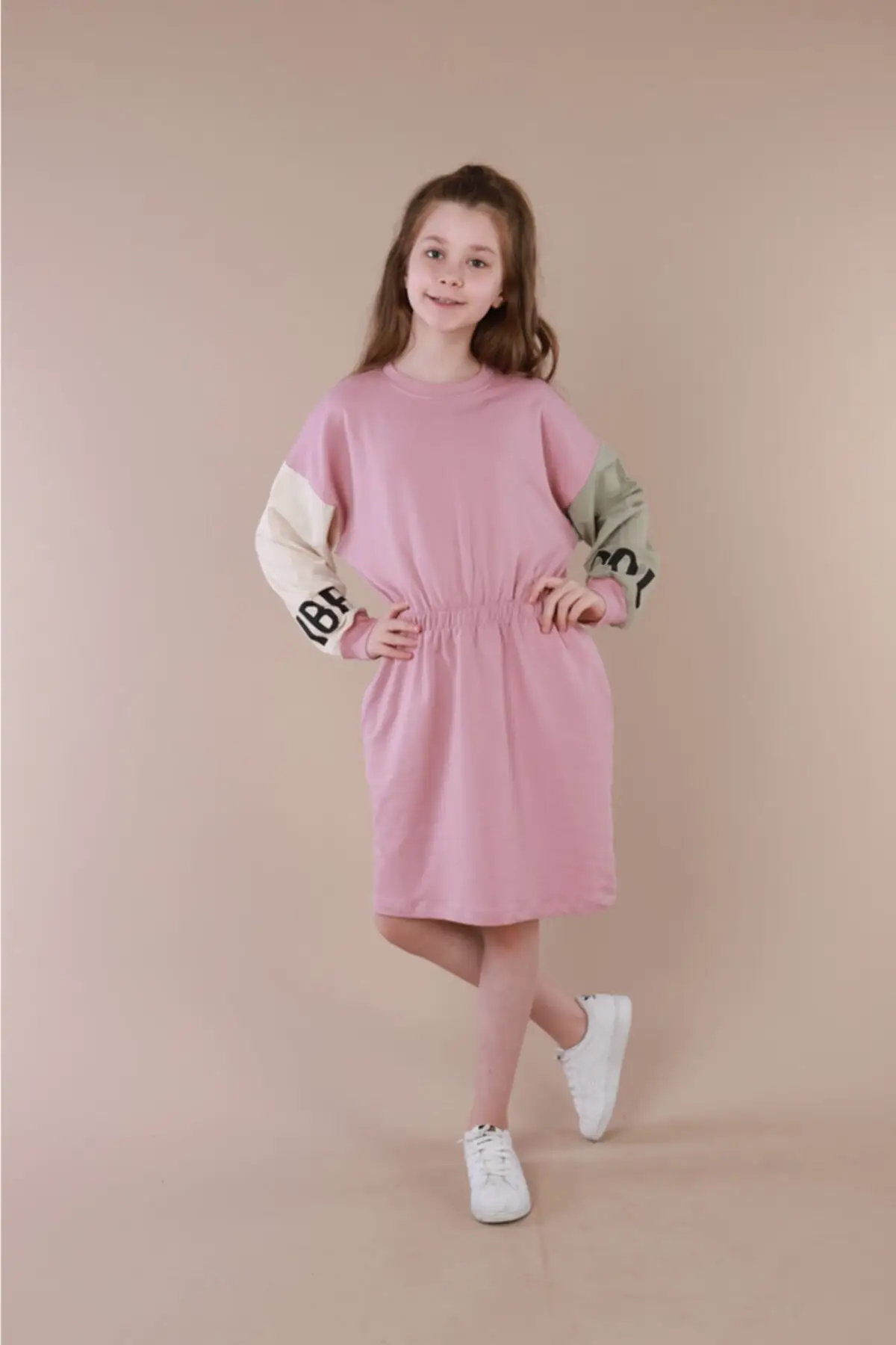 

Платье женское трикотажное розовое средней длины с принтом «вибрина»