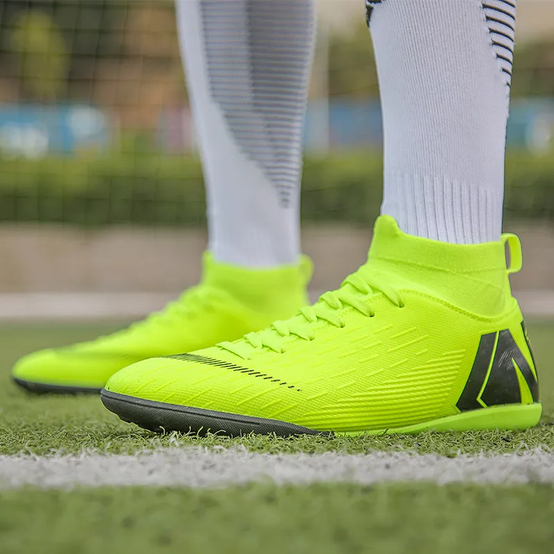 Spring Unisex Green Football Boots Men Turf Professional Soccer Shoes for Men Lace-up Non-slip Men's Football Shoes Size 35-45