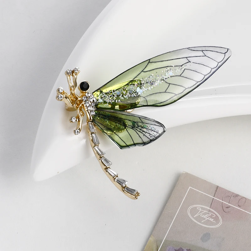 Женская Винтажная брошь с кристаллами на выпускной |