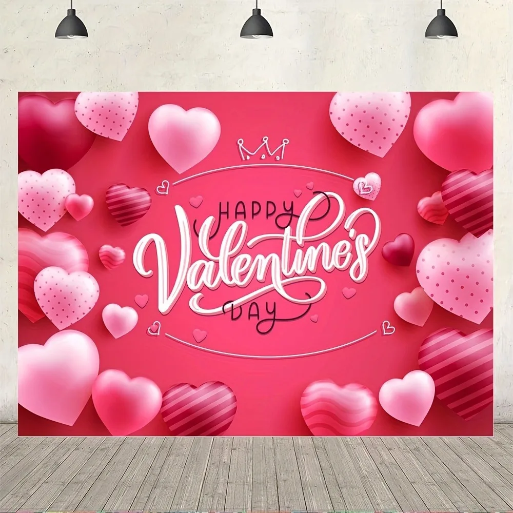 Фон С Розовым Сердечком На День Святого Валентина И Корона Из Салфеток В Красных