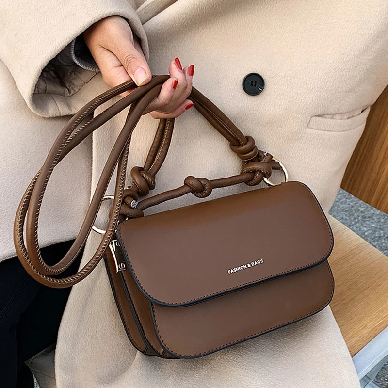 

2022 New Women's Flip Small Square Bag Fashion Designer Simple Color Shoulder Handbag Leather Retro Diagonal BagsQ11