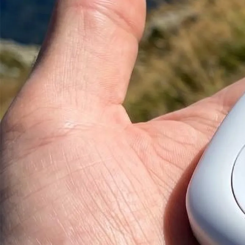 Фото Портативное карманное радио FM/DAB с USB-зарядкой, OLED-дисплеем и наушниками для прогулок, бега, спортзала, кемпинга №1