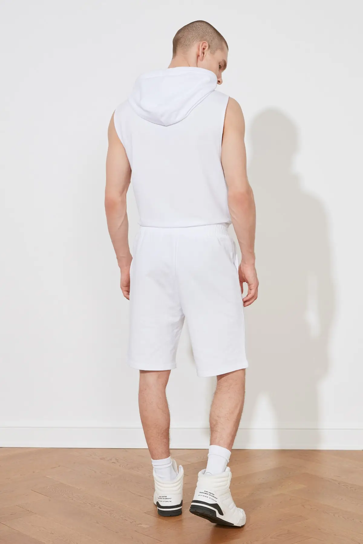 

Trendyol Men 'S Regular Fit Shorts & Bermuda TMNSS21SR0142