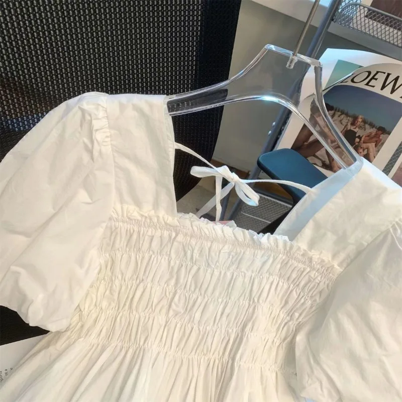 Блузка женская с квадратным вырезом коротким рукавом и шнуровкой