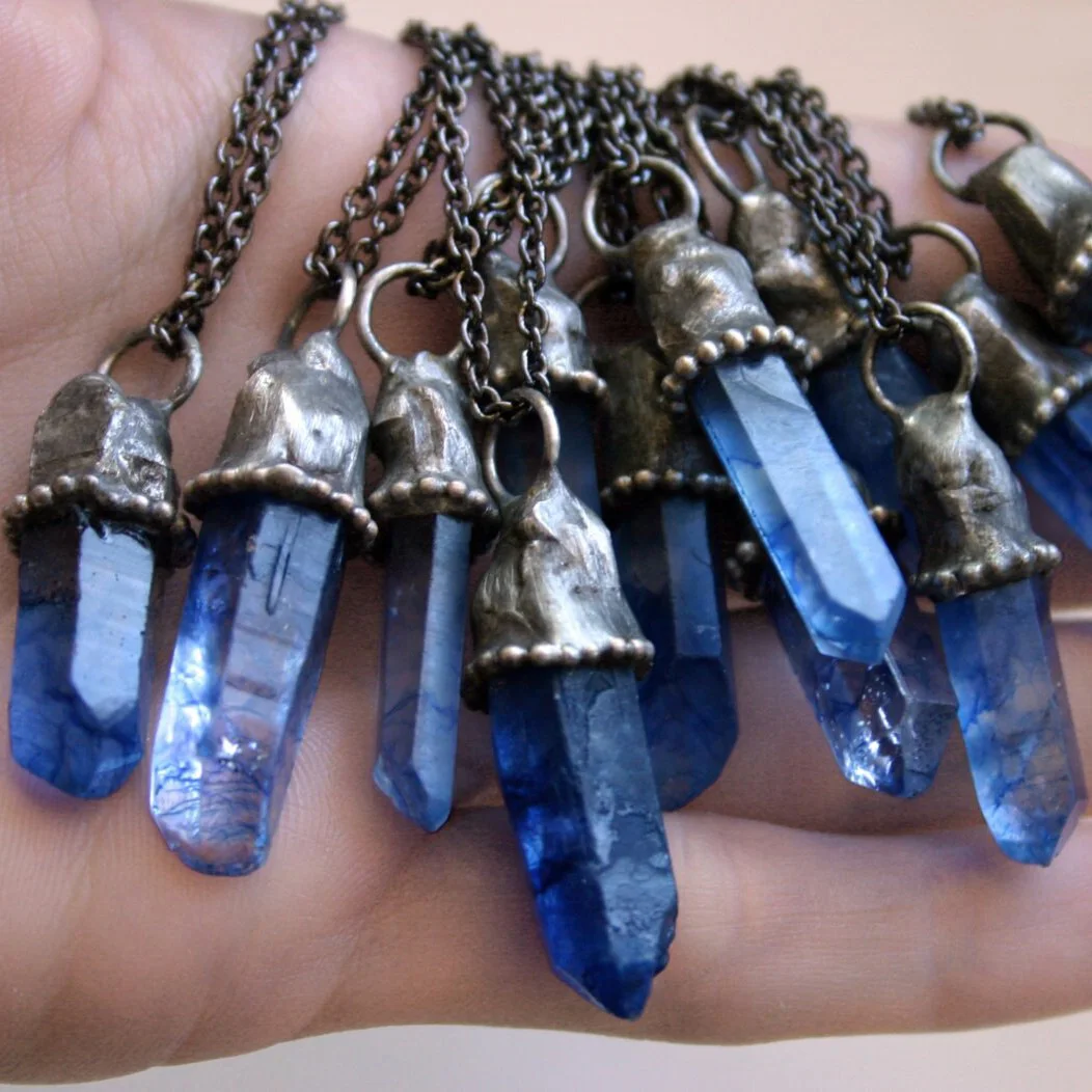 

NM43272 Small Night Sky Blue Terminated Quartz Crystal Necklace