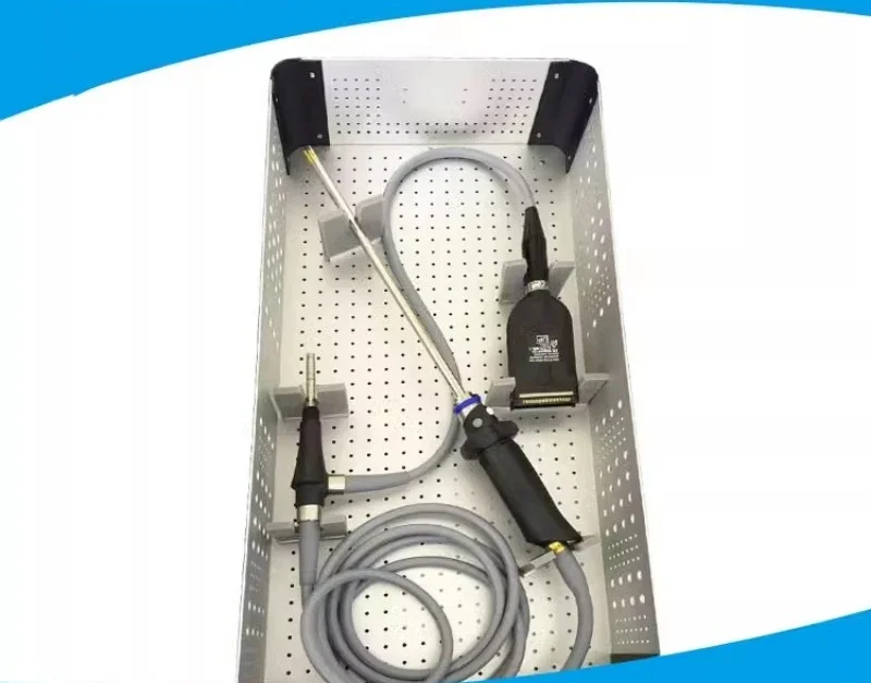 Оснащен электронной лапароскопической дезинфекционной коробкой и полимерным