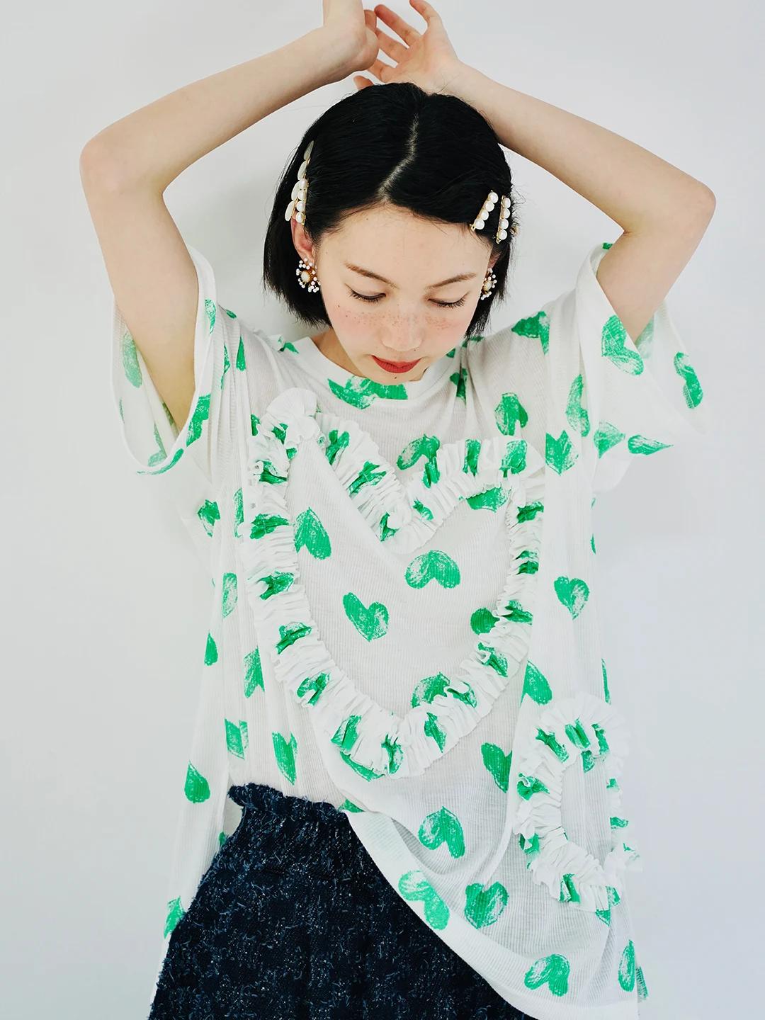 

IMAKOKONI Original design Green Love Short sleeve T-shirt Crewneck jumper Slit Lace stitching top women's 223617