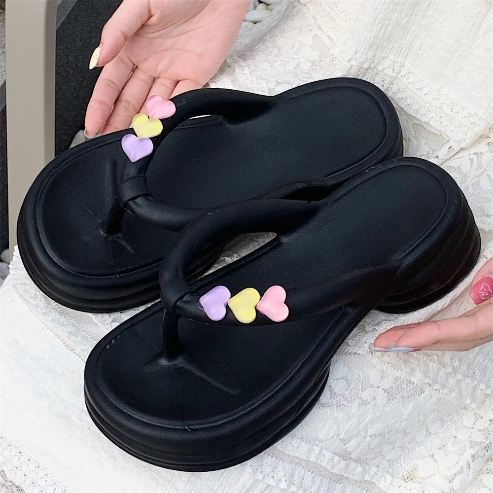 Summer 2023 New EVA Thick Soled Womens Herringbone Slippers High Soft Soled Antiskid Solid Color Love Accessories Slippers Women