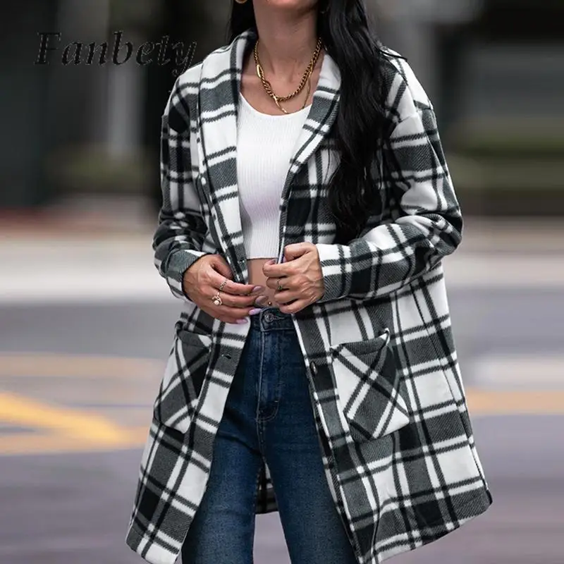 

Женская приталенная куртка в клетку, с отложным воротником и карманами